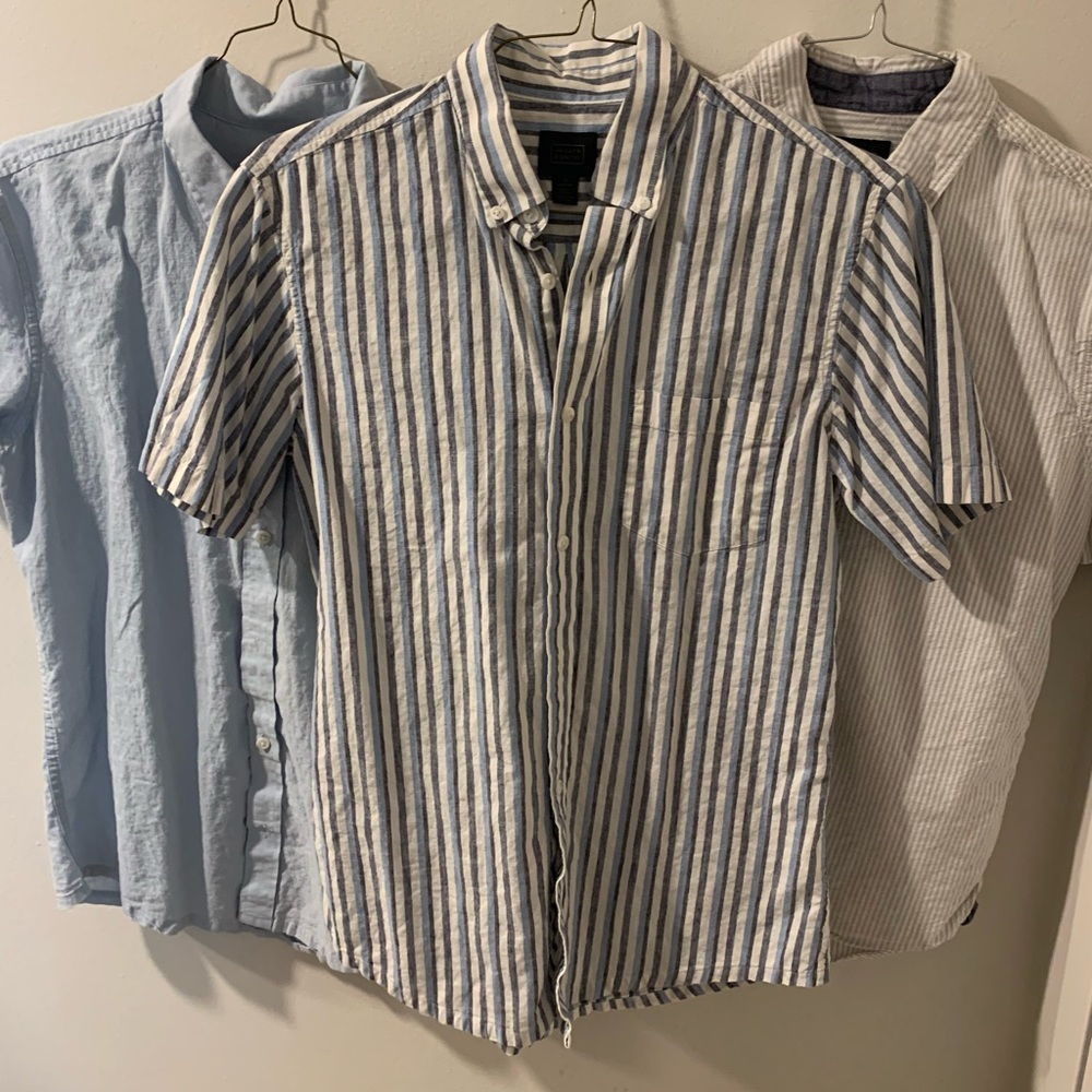 Bundle of 3 short sleeve button downs | M | Two striped and one solid blue.